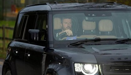 开云官网-即将出任曼联临时主帅，卡里克已抵达卡灵顿训练基地